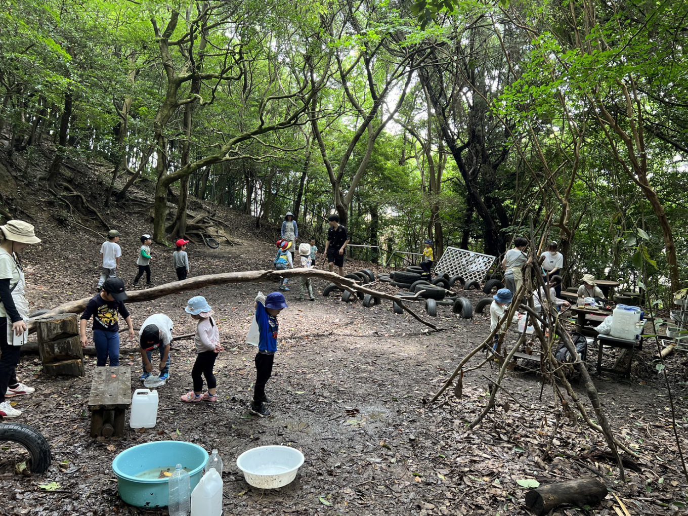 認定こども園で教育・保育体験を行いました！（上村プロジェクト）